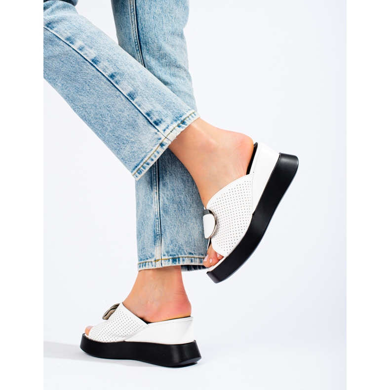 Shelovet vita kilasandaler 1