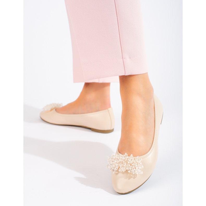 W. Potocki Beige ballerinor för kvinnor med pärldekor från Potocki 2
